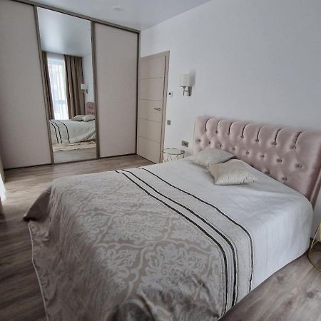 Life Story Apartment Каунас Екстериор снимка
